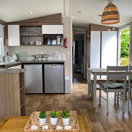 Cosy, Coastal Themed Holiday Home, Rockley Park, Poole, Dorset 外观 照片