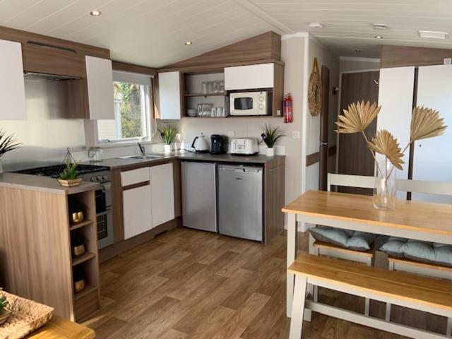 Cosy, Coastal Themed Holiday Home, Rockley Park, Poole, Dorset 外观 照片